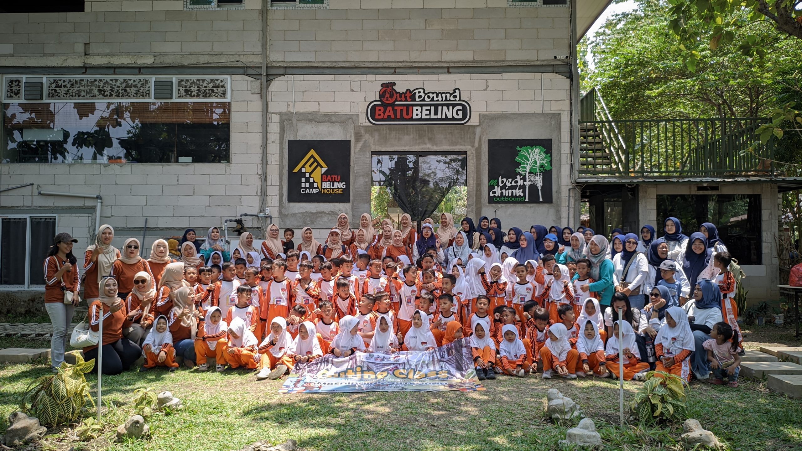 UtanKaliki Rodin 20260926 104607 UtanKaliki LMC R18 Nemesis POCOX7Pro scaled https://batubelingmedia.xyz/ratusan-siswa-kelas-1-sd-negeri-kepatihan-belajar-dan-bermain-di-mbedidhink-outbound/ Ratusan Siswa Kelas 1 SD Negeri Kepatihan Belajar Sambil Bermain di Mbedidhink Outbound Belajar September