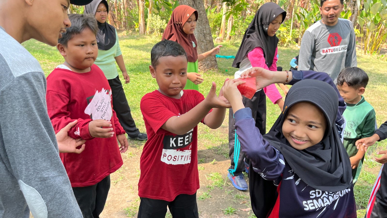 WhatsApp Image 2026 08 23 at 15.20.20 1 https://batubelingmedia.xyz/ciptakan-momen-bahagia-anak-binaan-yatim-mandiri-bojonegoro-gelar-outbound-di-mbedidhink-outbound/ Ciptakan Momen Bahagia Anak Binaan, Yatim Mandiri Bojonegoro Gelar Outbound di Mbedidhink Outbound Yatim Mandiri September
