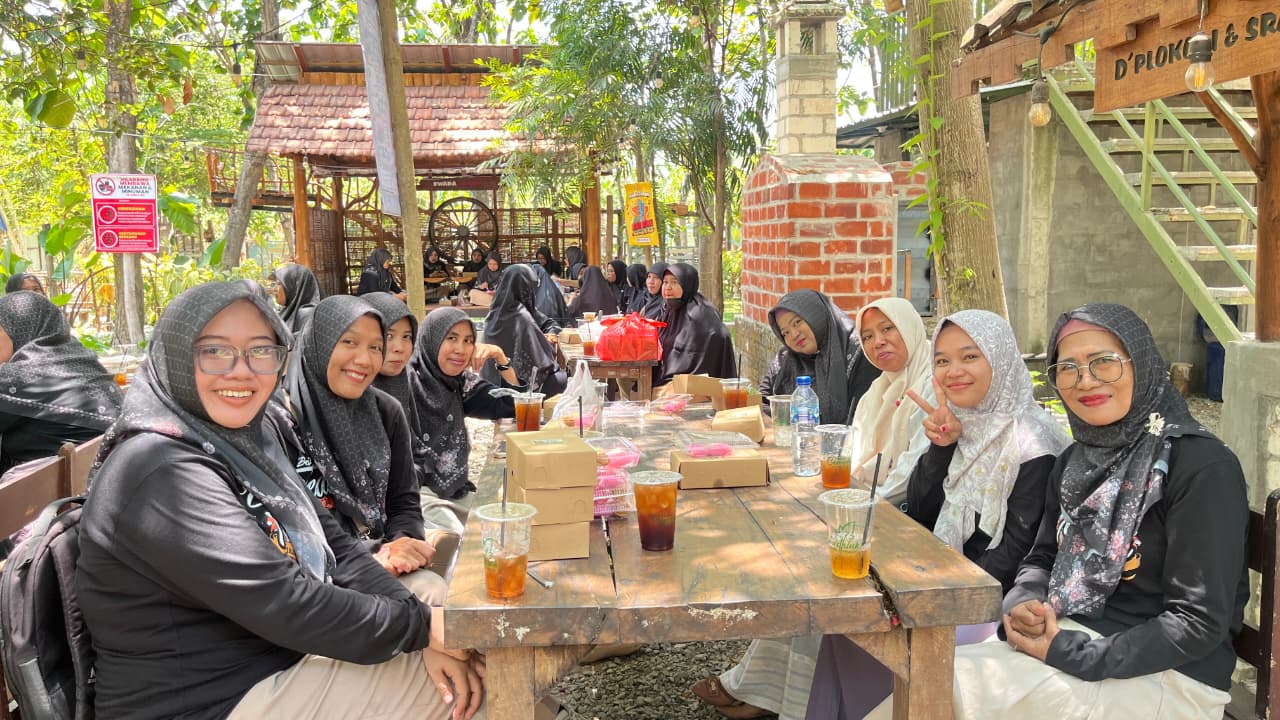 WhatsApp Image 2026 10 21 at 15.33.39 1 https://batubelingmedia.xyz/igtki-bojonegoro-gelar-acara-purna-tugas-di-wakul-cemedhink-trucuk-diikuti-120-kepala-dan-guru-tk/ IGTKI Bojonegoro Gelar Acara Purna Tugas di Wakul Cemedhink Trucuk, Diikuti 120 Kepala dan Guru TK cemedhink Oktober